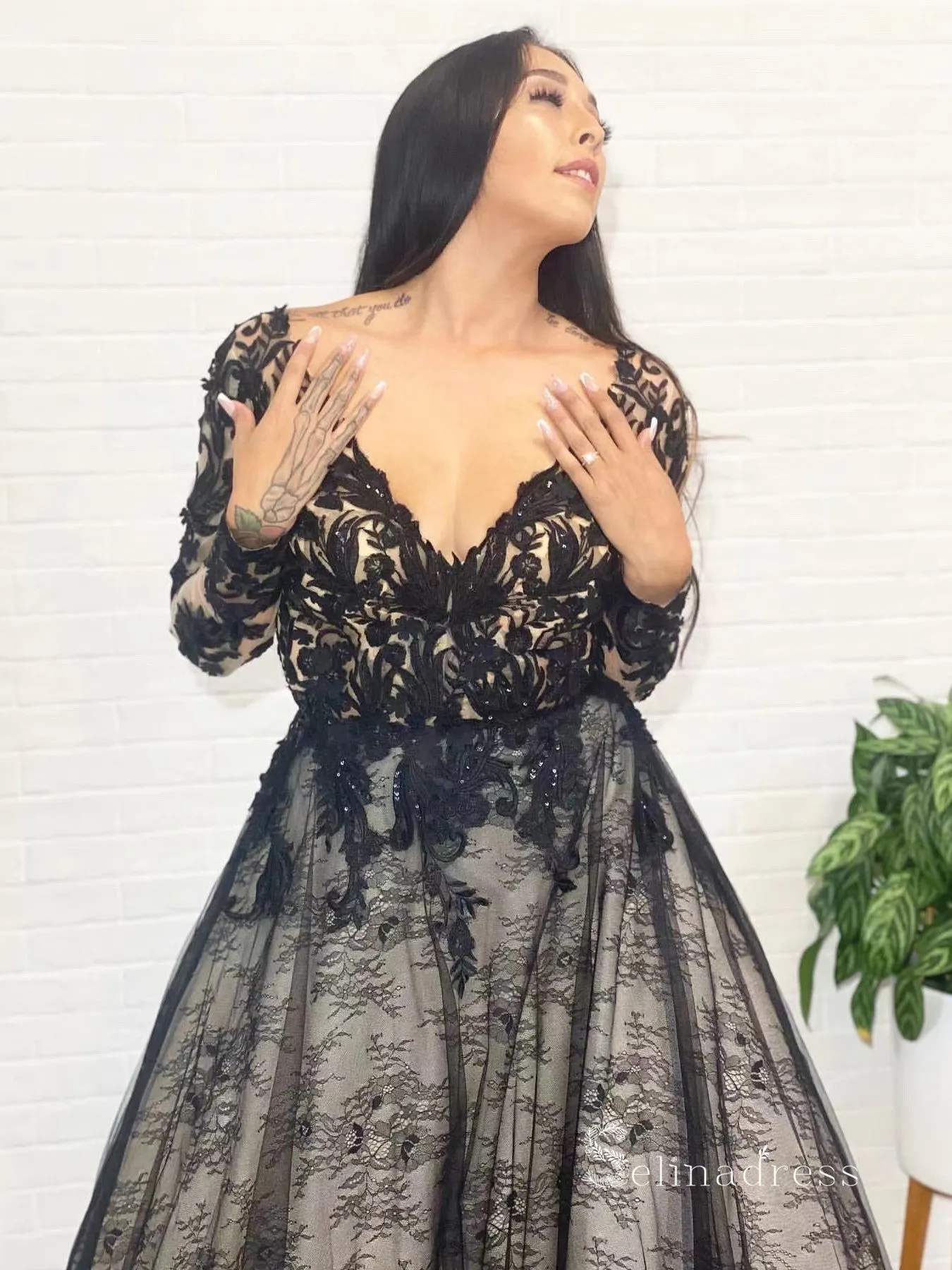 Chic A-line V neck Lace Long Sleeve Prom Dresses Black Plus Size Wedding Dresses MLK04886