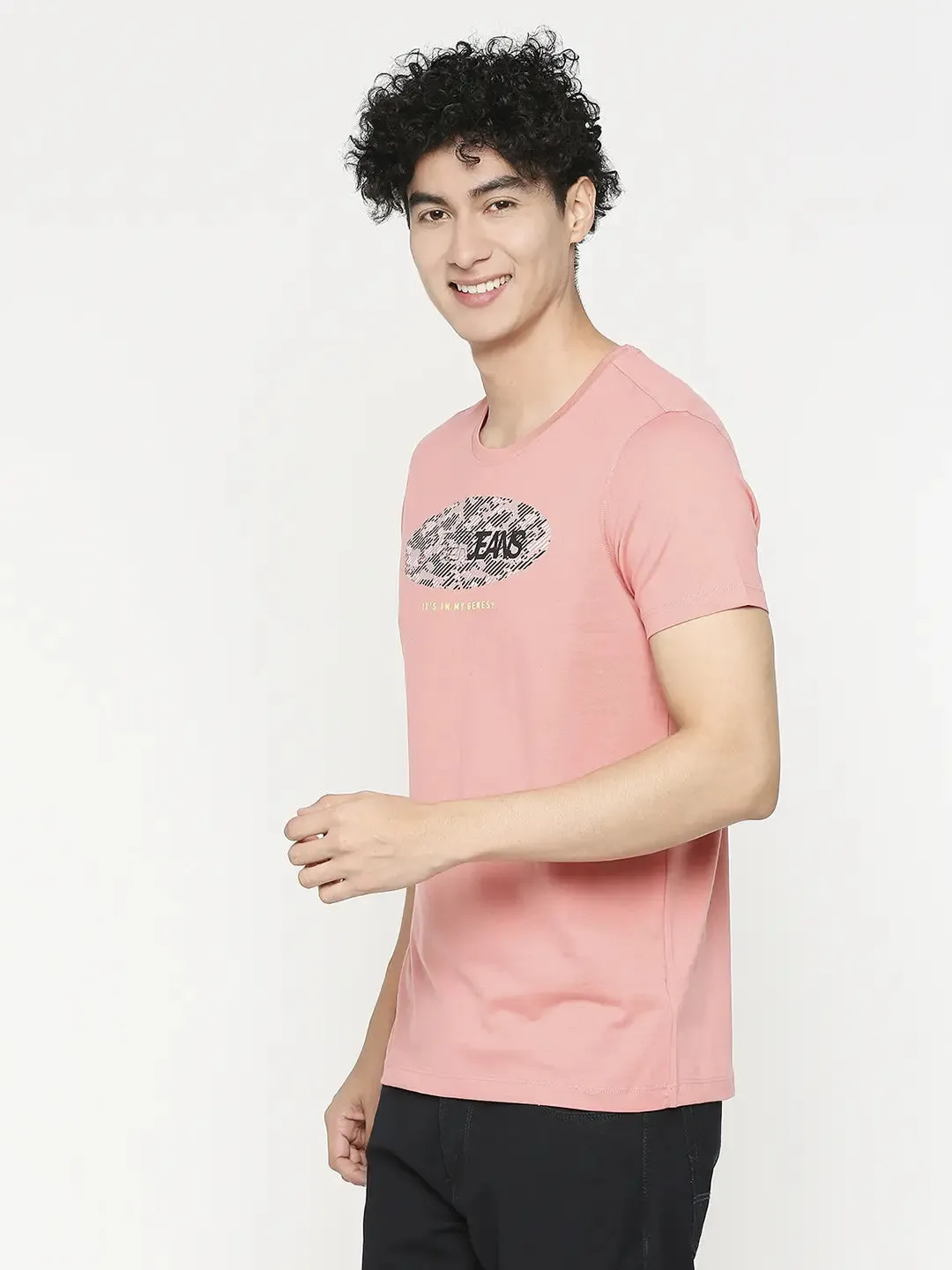 Men Premium Dusty Coral Cotton Half Sleeve Printed Tshirt- Underjeans By Spykar