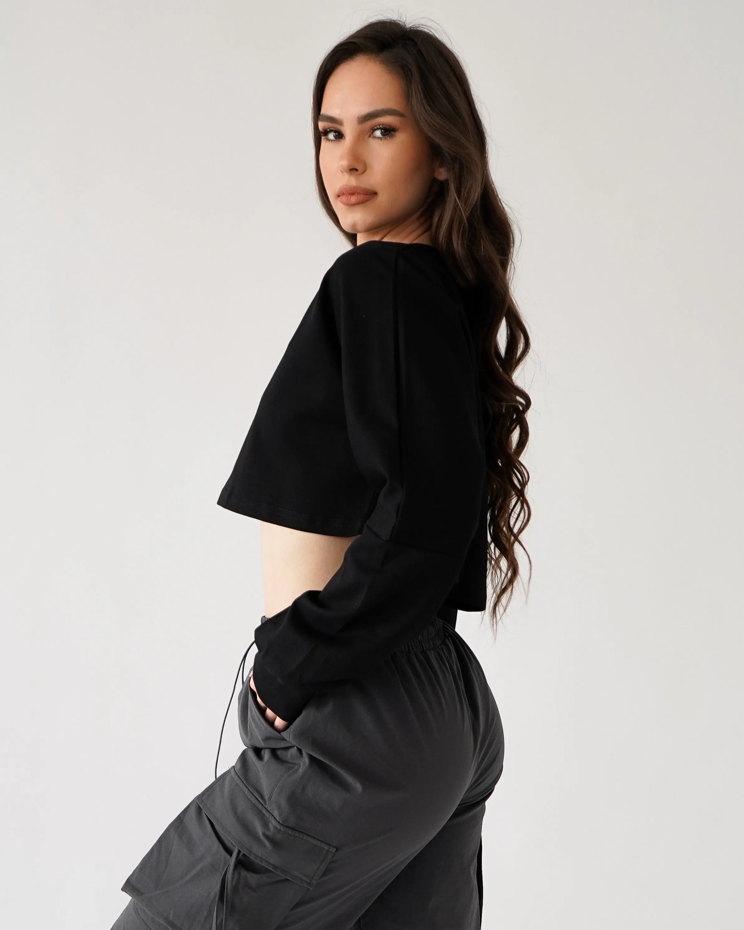 Relaxed Crop Long Sleeve - Black